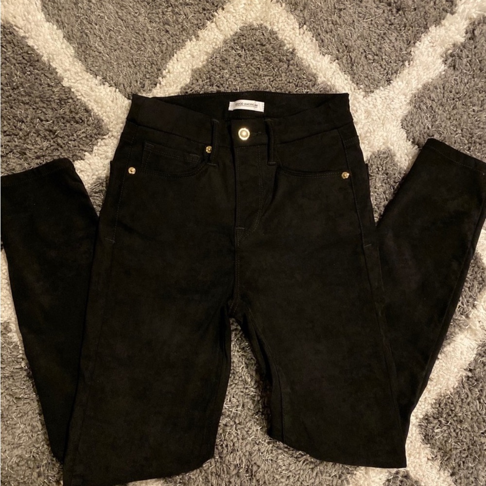 Good American- “GOOD LEGS” black suede skinny pants! 👖